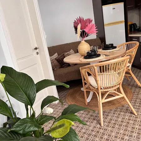 Evagelia's Stylish Stay!